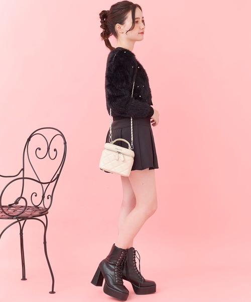 Crea titty&Co. PETIT（クレアティティーアンドコープチ）の「【Crea titty&Co.PETIT】ハートボタン付きビジューカーディガン（カーディガン/ボレロ・レディース・ブラック/ホワイト・FREE）」の9枚目の写真