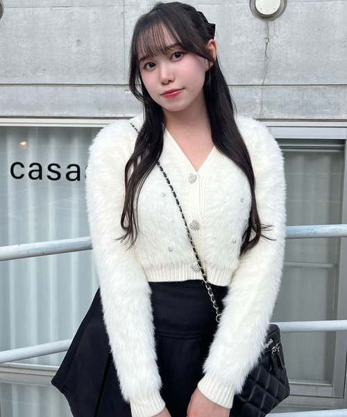 Crea titty&Co. PETIT（クレアティティーアンドコープチ）の「【Crea titty&Co.PETIT】ハートボタン付きビジューカーディガン（カーディガン/ボレロ・レディース・ブラック/ホワイト・FREE）」の17枚目の写真