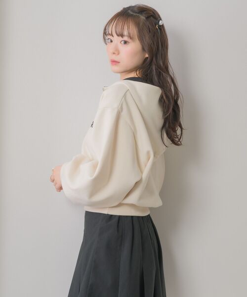 ems excite(エムズエキサイト)の「ハーフZIPショートフーディー(パーカー・レディース・ピンク/ブルー/ナチュラル・FREE)」の9枚目の写真