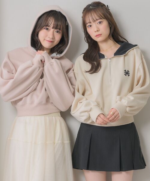 ems excite(エムズエキサイト)の「ハーフZIPショートフーディー(パーカー・レディース・ピンク/ブルー/ナチュラル・FREE)」の4枚目の写真