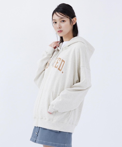 MILKFED.（ミルクフェド）の「COLLEGE LOGO PATCH ZIP UP HOODIE（パーカー・レディース・ライトピンク/ネイビー/オートミール/ブラック・L/M）」の7枚目の写真