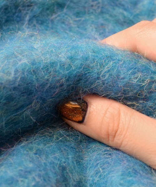 MIMIMEMETE（ミミメメット）の「モヘアリーニット クルーネックカーディガン（カーディガン/ボレロ・レディース・アイボリー/ブラウン/ブルー・M）」の17枚目の写真