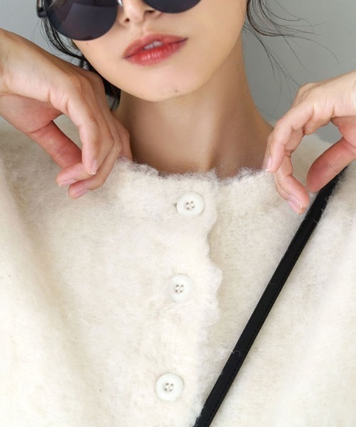 MIMIMEMETE（ミミメメット）の「モヘアリーニット クルーネックカーディガン（カーディガン/ボレロ・レディース・アイボリー/ブラウン/ブルー・M）」の6枚目の写真