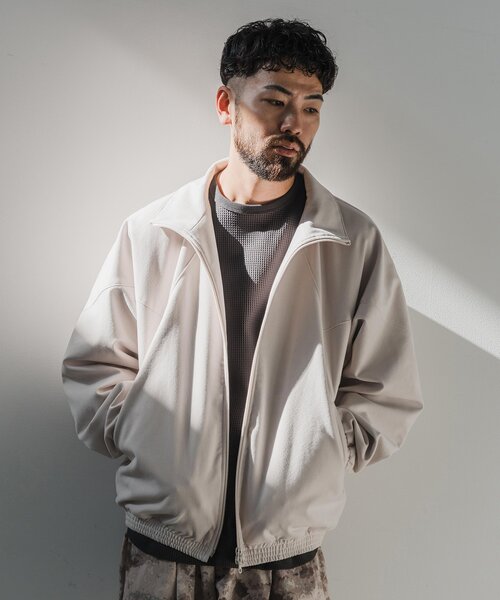 EDIFICE(エディフィス)の「フェイクスエード アーミートレーニングジャケット(その他アウター・メンズ・アイボリー/ネイビー・MEDIUM/LARGE)」の6枚目の写真