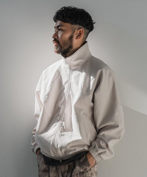 EDIFICE(エディフィス)の「フェイクスエード アーミートレーニングジャケット(その他アウター・メンズ・アイボリー/ネイビー・MEDIUM/LARGE)」の11枚目の写真