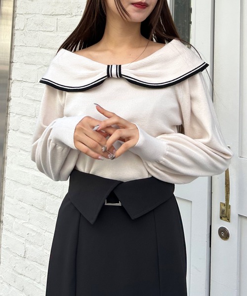 INGNI(イング)の「オフショルリボン配色ニット(ニット/セーター・レディース・ホワイト×ブラック/ブラック×ホワイト/グレー系8・M)」の4枚目の写真