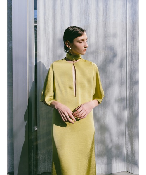 sahara（サハラ）の「Slit Neck Silky Dress/スリットネックシルキー