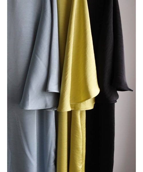 sahara（サハラ）の「Slit Neck Silky Dress/スリットネック