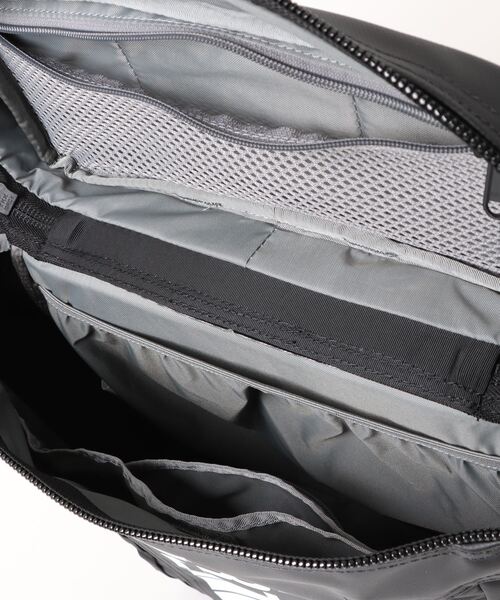 THE NORTH FACE(ザノースフェイス)の「THE NORTH FACE/ザ・ノース・フェイス/K BC FUSE BOX II/キッズ BCヒューズボックス2/KIDS/キッズ/NMJ82350/K BC FUSE BOX II(バックパック/リュック・キッズ・イエロー/ブラック・FREE)」の5枚目の写真