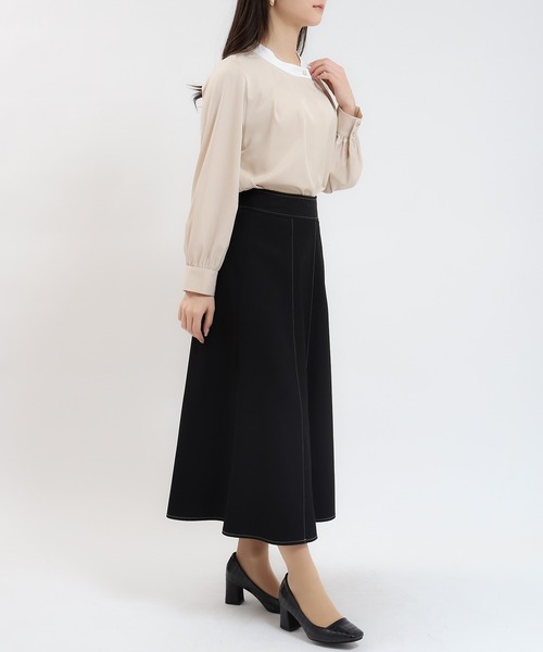 TRUDEA(トルディア)の「配色アシメネックブラウス(シャツ/ブラウス・レディース・ホワイト/ベージュ・MEDIUM)」の10枚目の写真