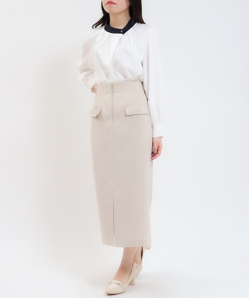 TRUDEA(トルディア)の「配色アシメネックブラウス(シャツ/ブラウス・レディース・ホワイト/ベージュ・MEDIUM)」の21枚目の写真