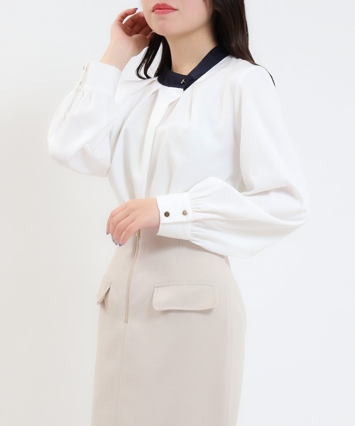 TRUDEA(トルディア)の「配色アシメネックブラウス(シャツ/ブラウス・レディース・ホワイト/ベージュ・MEDIUM)」の14枚目の写真