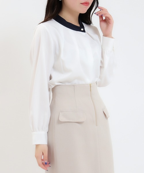 TRUDEA(トルディア)の「配色アシメネックブラウス(シャツ/ブラウス・レディース・ホワイト/ベージュ・MEDIUM)」の15枚目の写真