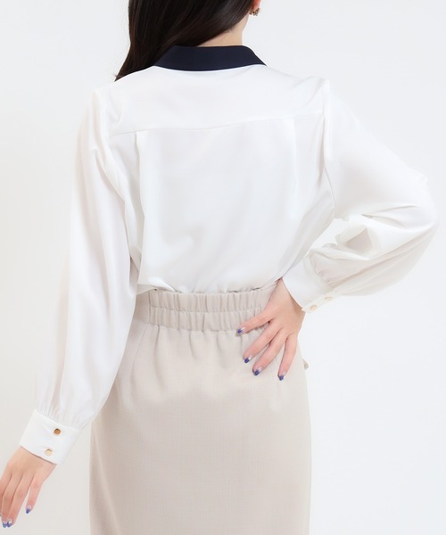 TRUDEA(トルディア)の「配色アシメネックブラウス(シャツ/ブラウス・レディース・ホワイト/ベージュ・MEDIUM)」の16枚目の写真