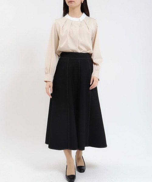 TRUDEA(トルディア)の「配色アシメネックブラウス(シャツ/ブラウス・レディース・ホワイト/ベージュ・MEDIUM)」の9枚目の写真