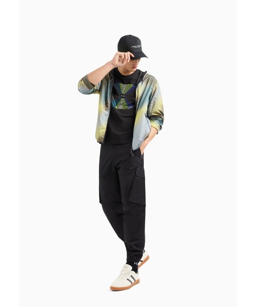 ARMANI EXCHANGE（アルマーニエクスチェンジ）の「【A|X アルマーニ エクスチェンジ】グラフィックデザイン 半袖クルーネックTシャツ/SLIM（Tシャツ/カットソー・メンズ・ホワイト/ブラック・LARGE/MEDIUM/SMALL/X-LARGE/X-SMALL/XX-LARGE）」の7枚目の写真