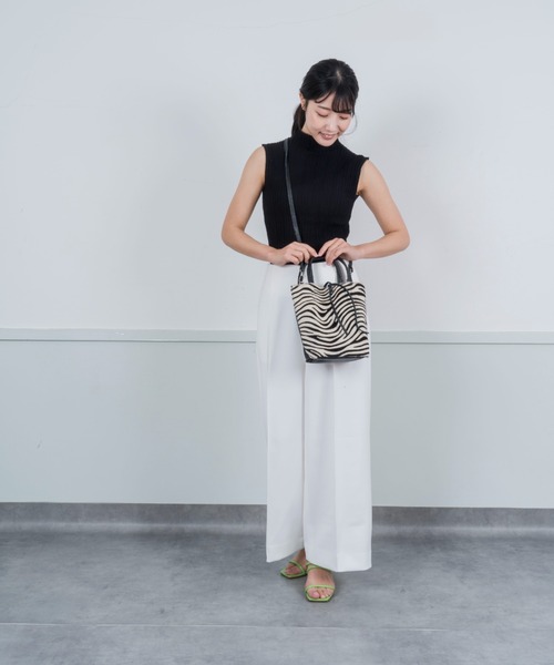 andrea cardone（アンドレアカルドネ）の「【andrea cardone/アンドレアカルドネ】レザー ミニ トートバッグ XSサイズ（ショルダーバッグ・レディース・シルバー/ピンクゴールド/ブラック/ホワイト/ベージュ/ゼブラ・FREE）」の20枚目の写真