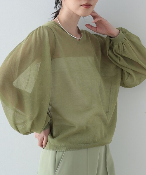 GALLEST（ギャレスト）の「◆シアーVネックプルオーバー（ニット/セーター・レディース・キャメル/アイボリー/ブラック/スモーキーグリーン系・38）」の15枚目の写真