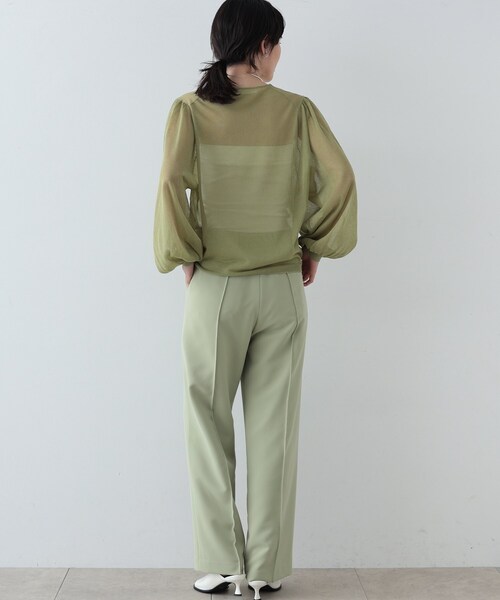 GALLEST（ギャレスト）の「◆シアーVネックプルオーバー（ニット/セーター・レディース・キャメル/アイボリー/ブラック/スモーキーグリーン系・38）」の19枚目の写真