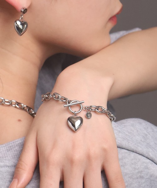LHME(エルエイチエムイー)の「【WEB限定】“Moment”ポイントハートチェーンブレスレット/サージカルステンレス(金属アレルギー対応)【LHME / エルエイチエムイー】(ブレスレット・レディース・シルバー/ゴールド・ONE SIZE)」の13枚目の写真