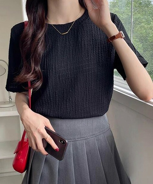 AMELY(エミリー)の「リップルTシャツ(Tシャツ/カットソー・レディース・ブラック/ブルー/モカ/ホワイト・M/L/XL)」の9枚目の写真