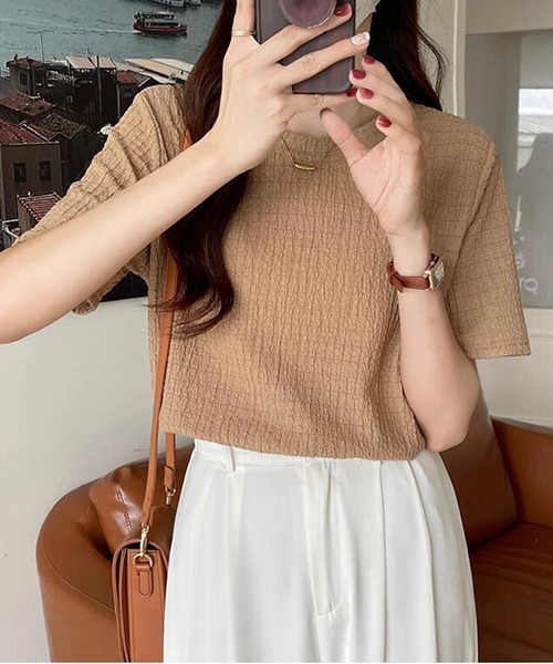 AMELY(エミリー)の「リップルTシャツ(Tシャツ/カットソー・レディース・ブラック/ブルー/モカ/ホワイト・M/L/XL)」の15枚目の写真