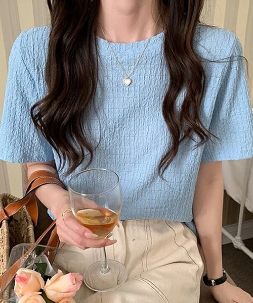 AMELY(エミリー)の「リップルTシャツ(Tシャツ/カットソー・レディース・ブラック/ブルー/モカ/ホワイト・M/L/XL)」の17枚目の写真