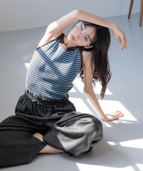 LOWRYS FARM（ローリーズファーム）の「ホルターカップニットキャミ 122946（タンクトップ・レディース・ブルー/ブラック/ホワイト/イエロー・FREE）」の11枚目の写真