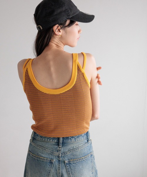 LOWRYS FARM（ローリーズファーム）の「ホルターカップニットキャミ 122946（タンクトップ・レディース・ブルー/ブラック/ホワイト/イエロー・FREE）」の19枚目の写真