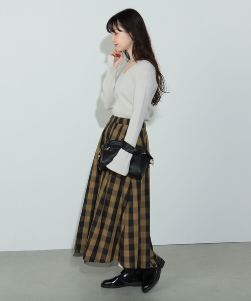BEAMS HEART（ビームスハート）の「Vネック リブニット（ニット 