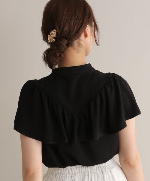 Andemiu(アンデミュウ)の「カタレースラッフルブラウス123574(シャツ/ブラウス・レディース・ホワイト/ブラック/グリーン・FREE)」の11枚目の写真