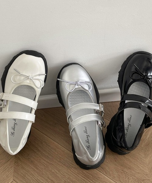 Vipoa(ヴィポア)の「double strap maryjane shoes(スニーカー・レディース・ブラック/シルバー/アイボリー・LARGE/SMALL/MEDIUM)」の16枚目の写真