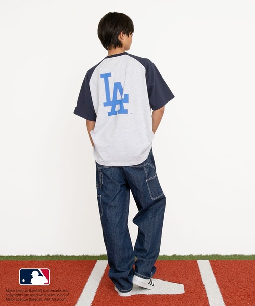 GLAZOS(グラソス)の「【大人向けサイズあり】【MLB】チームロゴプリントラグランスリーブ半袖Tシャツ(Tシャツ/カットソー・キッズ・グレー/オートミール/ネイビー/ホワイト・140cm/150cm/160cm/170cm)」の15枚目の写真