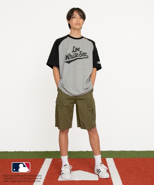 GLAZOS(グラソス)の「【大人向けサイズあり】【MLB】チームロゴプリントラグランスリーブ半袖Tシャツ(Tシャツ/カットソー・キッズ・グレー/オートミール/ネイビー/ホワイト・140cm/150cm/160cm/170cm)」の12枚目の写真