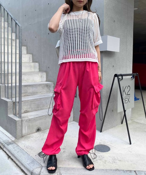 NANEA(ナネア)の「ベルト付き 裾ドロストカラーカーゴパンツ(カーゴパンツ・レディース・パープル/ピンク/グリーン・SMALL/MEDIUM/LARGE)」の20枚目の写真