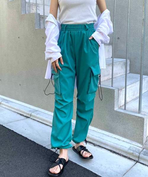 NANEA(ナネア)の「ベルト付き 裾ドロストカラーカーゴパンツ(カーゴパンツ・レディース・パープル/ピンク/グリーン・SMALL/MEDIUM/LARGE)」の7枚目の写真