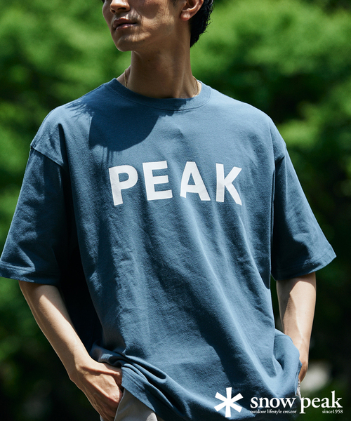 JOURNAL STANDARD relume（ジャーナルスタンダード　レリューム）の「《追加》SNOW PEAK / スノーピーク 別注 SP Logo Tシャツ（Tシャツ/カットソー・メンズ・ブラック/ピンク/ブルー・SMALL/MEDIUM/LARGE）」の2枚目の写真
