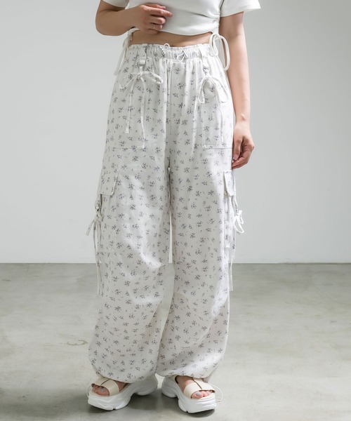 OLIVE des OLIVE（オリーブデオリーブ）の「Dカンリボンカーゴパンツ　1041020100（カーゴパンツ・レディース・ピンク/オフホワイト/その他/ブラック・FREE）」の4枚目の写真