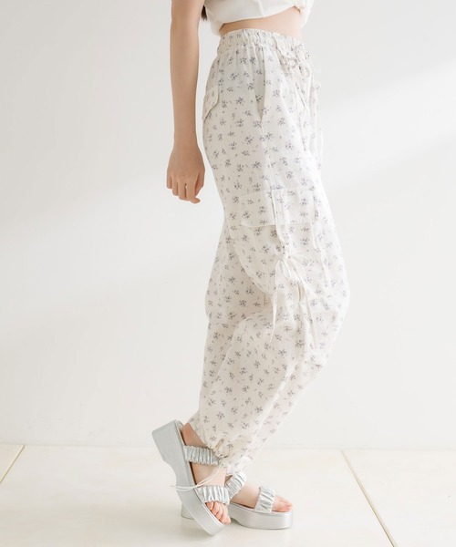 OLIVE des OLIVE（オリーブデオリーブ）の「Dカンリボンカーゴパンツ　1041020100（カーゴパンツ・レディース・ピンク/オフホワイト/その他/ブラック・FREE）」の6枚目の写真