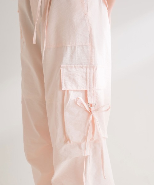 OLIVE des OLIVE（オリーブデオリーブ）の「Dカンリボンカーゴパンツ　1041020100（カーゴパンツ・レディース・ピンク/オフホワイト/その他/ブラック・FREE）」の18枚目の写真