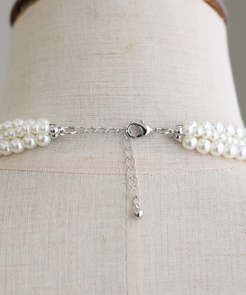 PourVous（プールヴー）の「3連 パール ネックレス 結婚式 同窓会 オケージョン お呼ばれ （ネックレス・レディース・シルバー・FREE）」の5枚目の写真