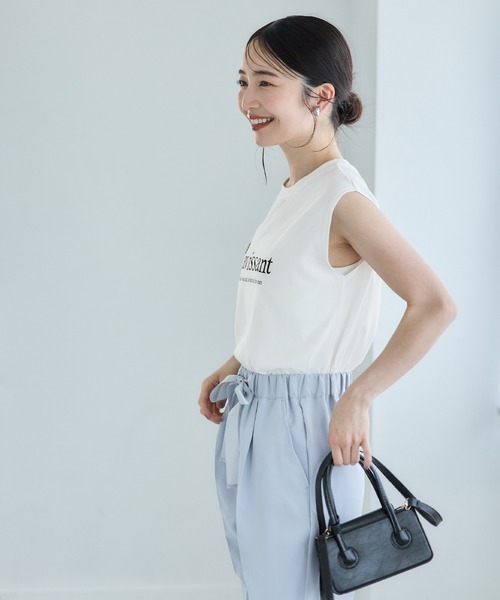 2色 Tシャツ カットソー ロゴ パールモードトップス パール付きロゴTシャツ（Tシャツ/カットソー）｜coca（coca