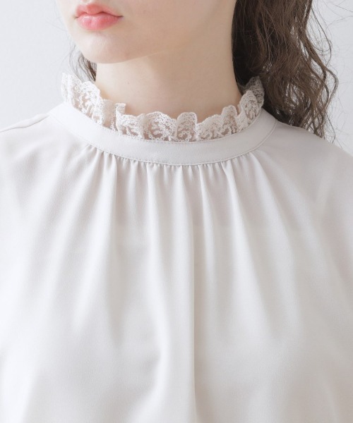 couture brooch（クチュールブローチ）の「◆【上品華やか／二の腕カバー】5分袖エンブロレースブラウス（シャツ/ブラウス・レディース・アイボリー/ブラック/ライトグレー・34/36/38/40/42）」の7枚目の写真