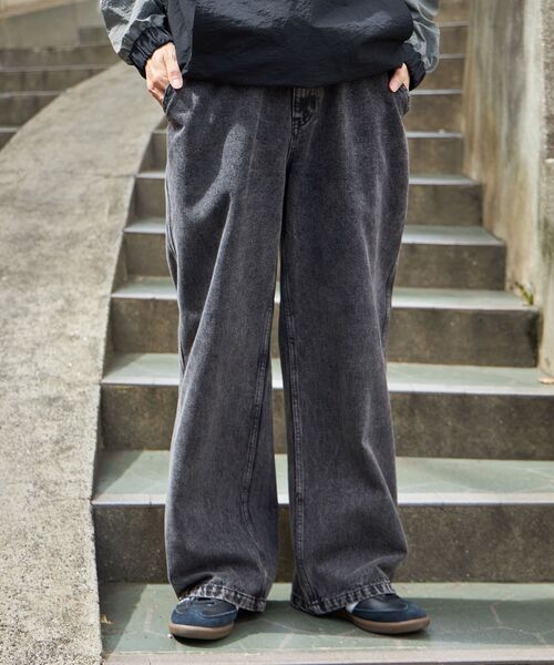FFEIN(フェイン)の「【FFEIN(フェイン)】ワイドストレートデニムパンツ / シンプル ノームコア 綺麗目 セットアップ シティガール シティボーイ(デニムパンツ・メンズ・ブラウン/ネイビー/チャコール・SMALL/MEDIUM/LARGE)」の6枚目の写真