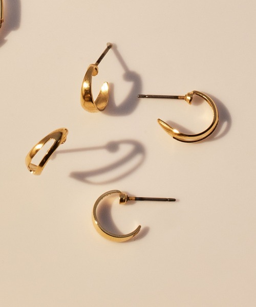 Jolie Toujours(ジョリトゥジュール)の「〈K18GP〉ミニフープピアス(ピアス(両耳用)・レディース・イエローゴールド・FREE)」の6枚目の写真