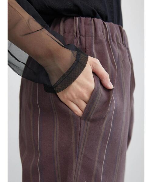 Samansa Mos2 blue（サマンサモスモスブルー）の「【イージーケア】リネン混イージーパンツ（その他パンツ・レディース・ブラック/グリーン/ブラウン/ネイビー/ベージュ・F）」の17枚目の写真