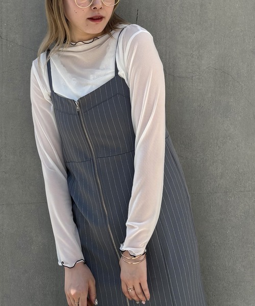 NICOLE CLUB（ニコル　クラブ）の「メロウシアーロングTEE（Tシャツ/カットソー・レディース・オフホワイト/チャコール/ベージュ/ネイビー/マスタード・FREE）」の2枚目の写真