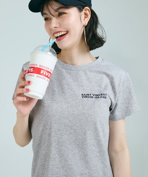 coca（coca）（コカ）の「【WEB限定セール】ワンポイントロゴ レギュラーウェイトTシャツ（Tシャツ/カットソー・レディース・アイボリー/ライトグレー・M/L/S）」の2枚目の写真