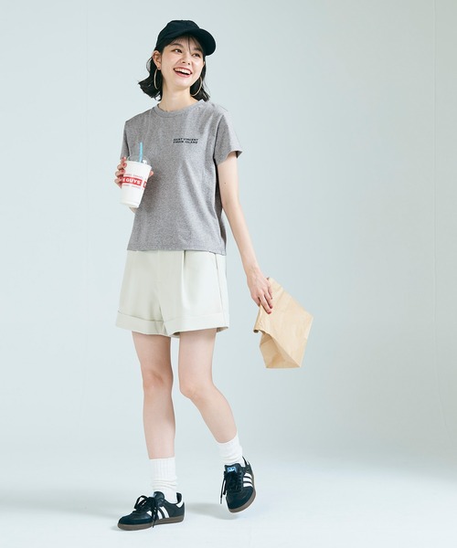 coca（coca）（コカ）の「【WEB限定セール】ワンポイントロゴ レギュラーウェイトTシャツ（Tシャツ/カットソー・レディース・アイボリー/ライトグレー・M/L/S）」の7枚目の写真