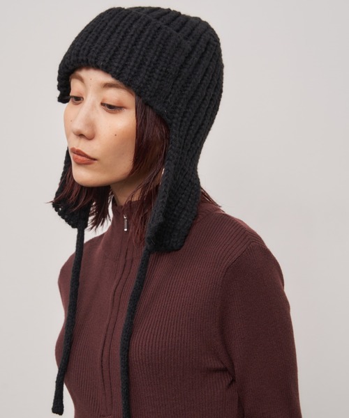 Auntie Rosa Holiday(アンティローザホリデー)の「イヤーフラップビーニー(ニットキャップ/ビーニー・レディース・ブラック/アイボリー・FREE)」の9枚目の写真